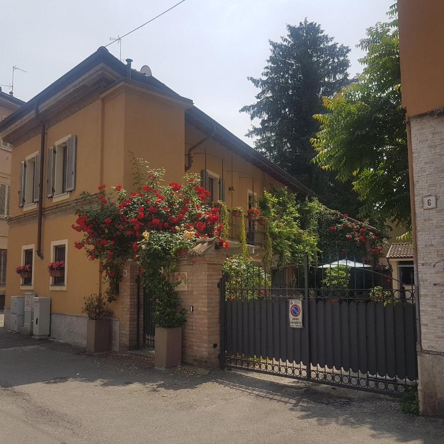 Corte Delle Rose Voghera Buitenkant foto
